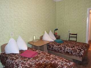 Курортные отели Sanatoriy Kristall Трускавец Двухместный номер эконом-класса с 2 отдельными кроватями: лечение включено-2